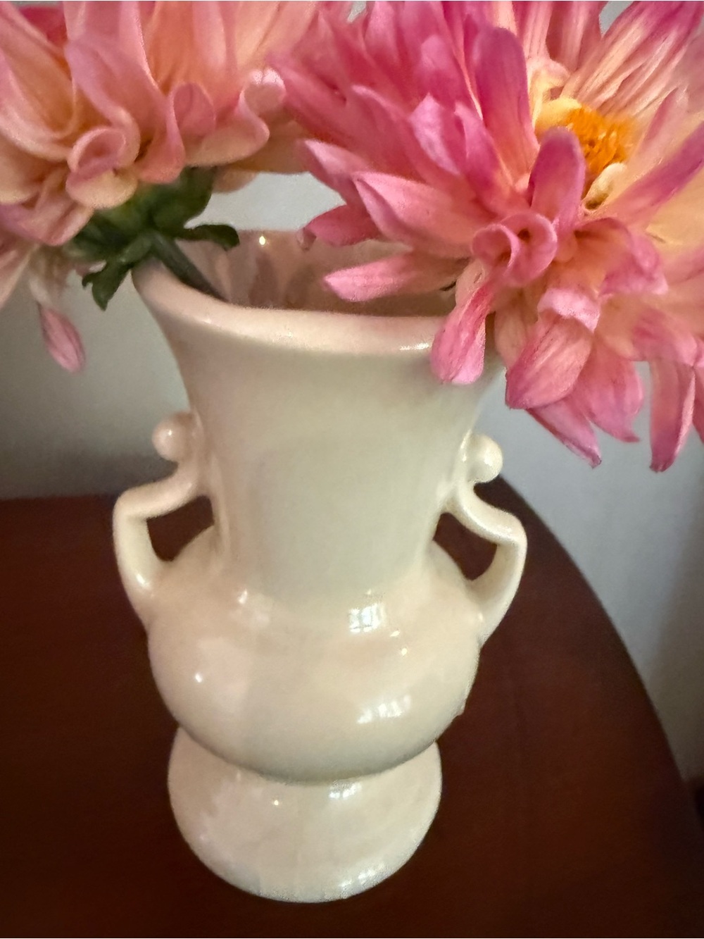 Vintage McCoy Vase Cream /Peach with double Handles 1940s USA